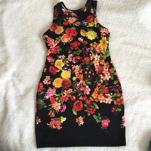 Floral dress 👗
